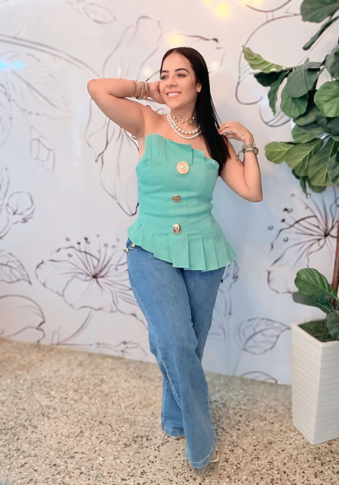 Aqua top